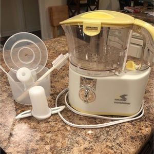 Baby Food Maker and Baby Food Storage Containers